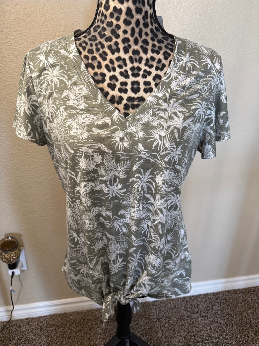 Women’s Olive Green V-Neck Tie-Knot Tropical Tee